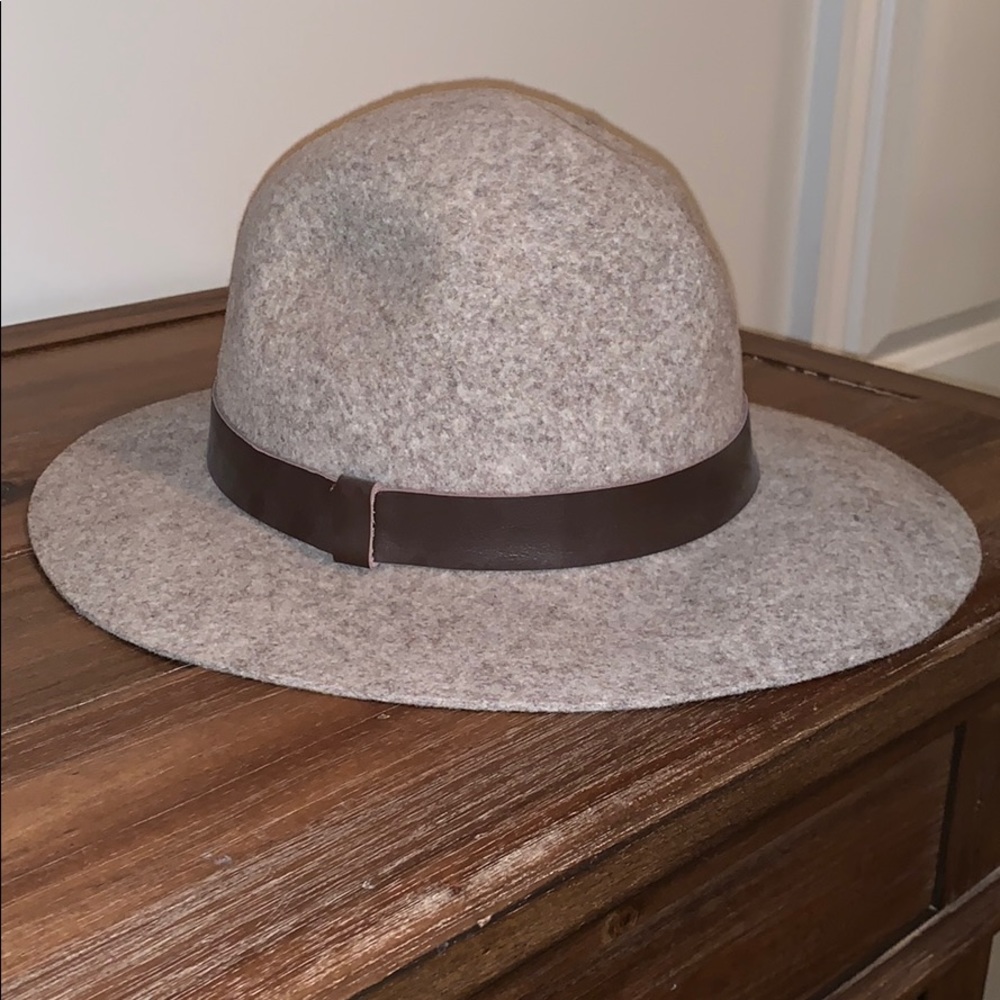 Joie wool hat